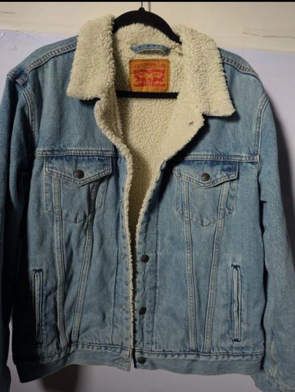 Levi’s Men’s Sherpa Lined Denim Trucker Jacket Light Wash Blue Size L